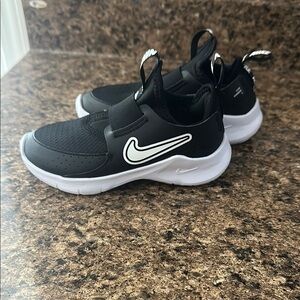 Nike Black and White Low-Top Sneakers with Slip-On Design
